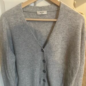 Aritzia Gray Cashmere Relaxed VNeck Cardigan in XS